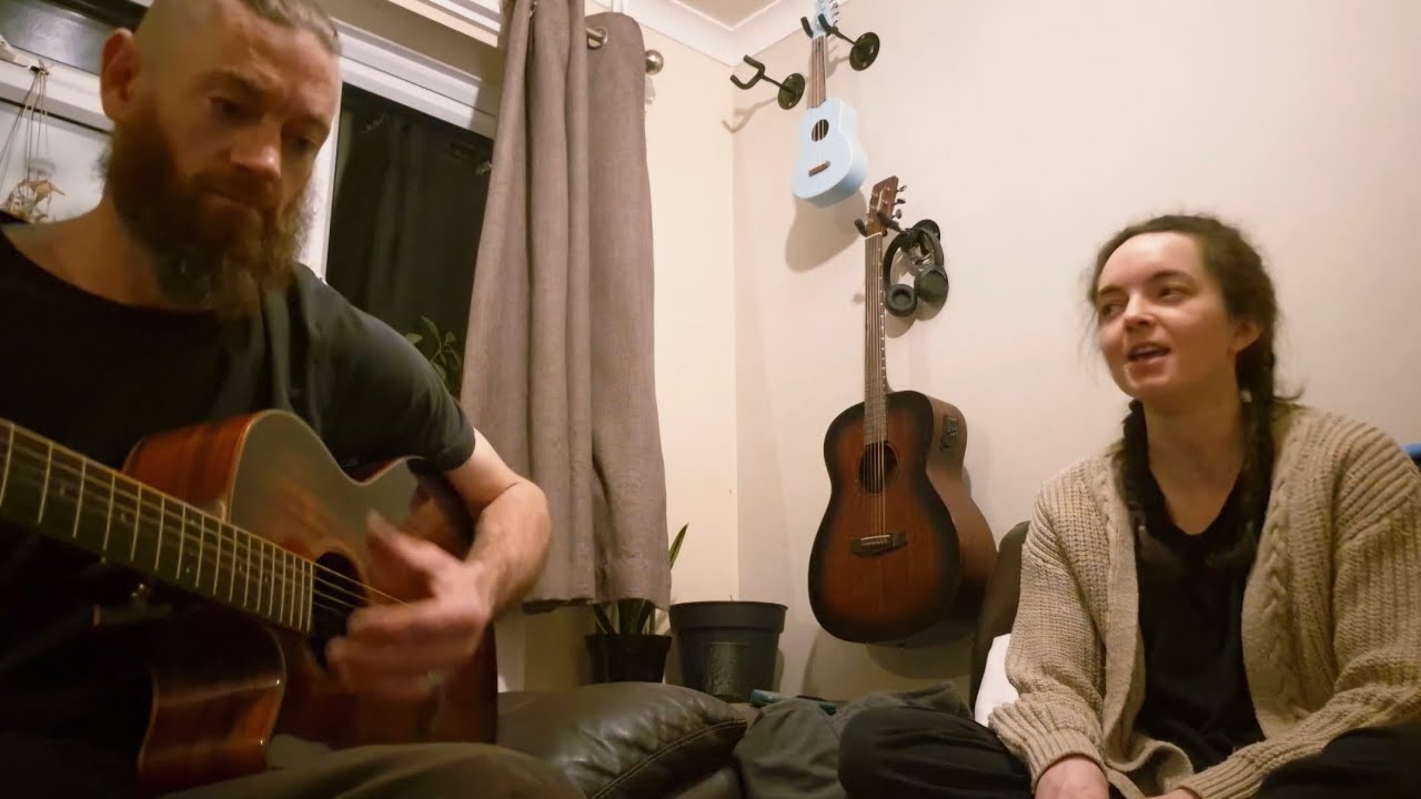 Sofa Sessions COVER (Vance Joy - Riptide)