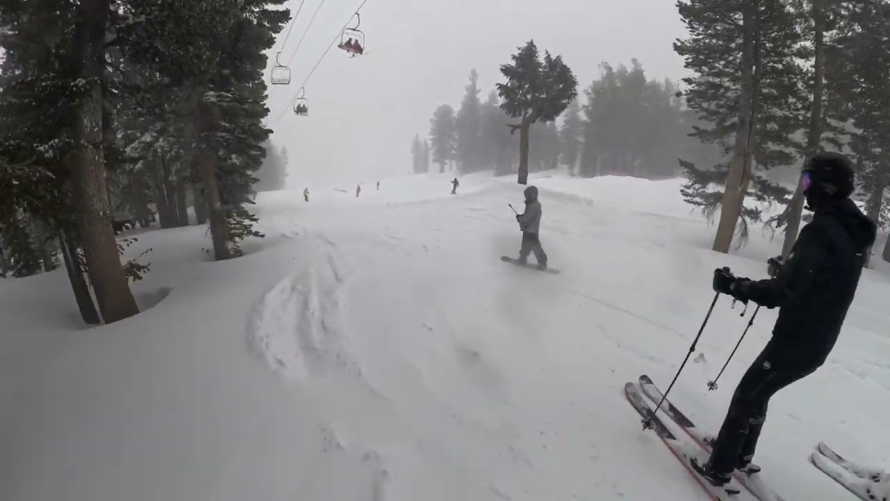 Storm skiing in mammoth mountain February 2026
