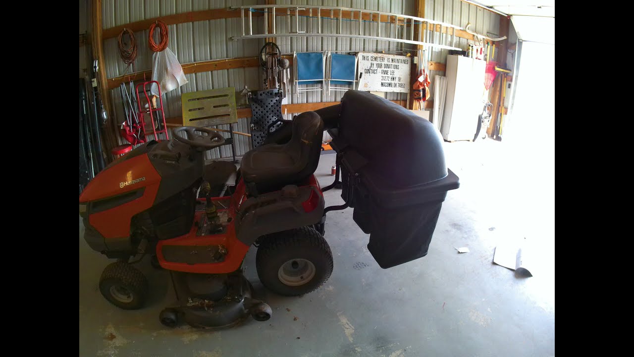 INSTALLING HUSQVARNA 3 BIN BAGGER