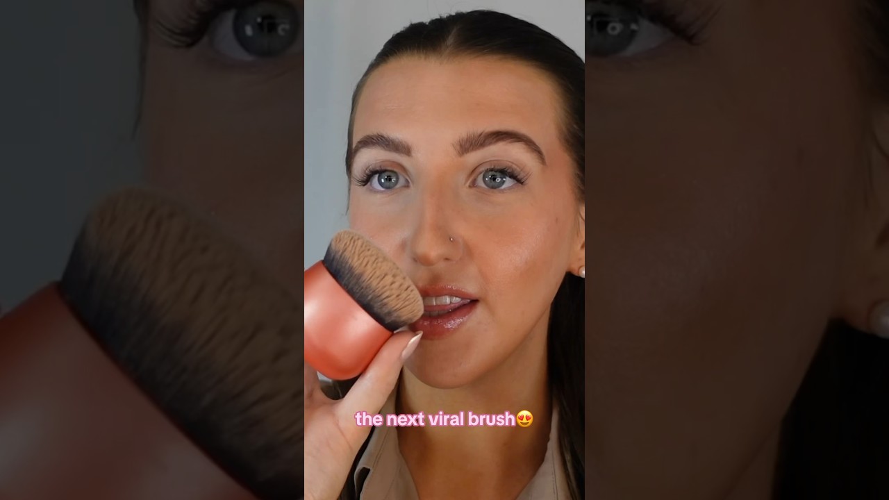 Real Techniques Foundation Brush: Flawless in Seconds! #mustthavebrush