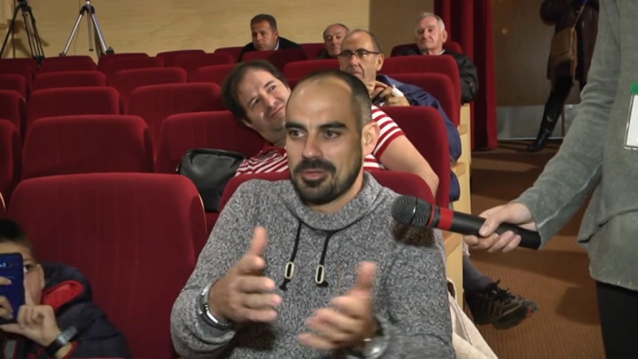 GILLES FERT, JORNADAS APICULTURA DE ANDALUCÍA (A.D.A.), 2016, Taller de Cría de Reinas - Parte 6