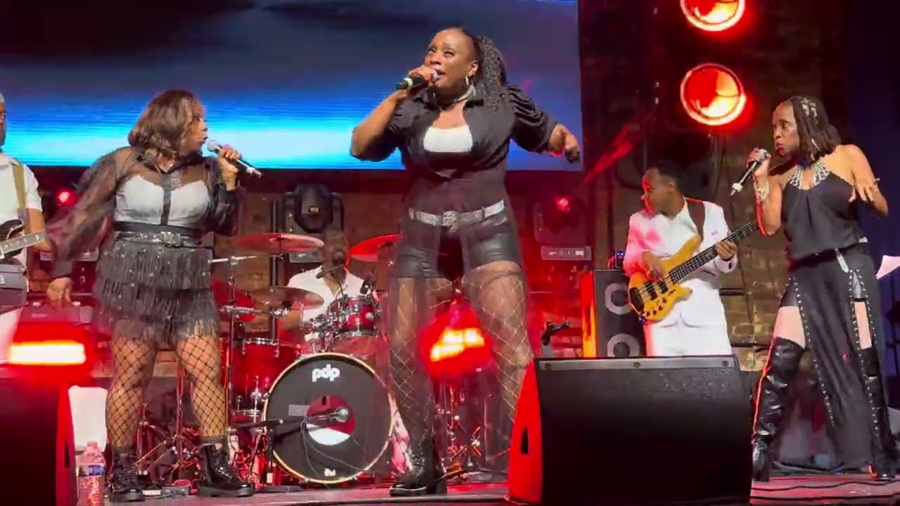 WORL A GIRL READY....LIVE ...THEY'RE BACK!! BETTER THAN BEFORE..#sfrose #newyork #ready #live #fyp