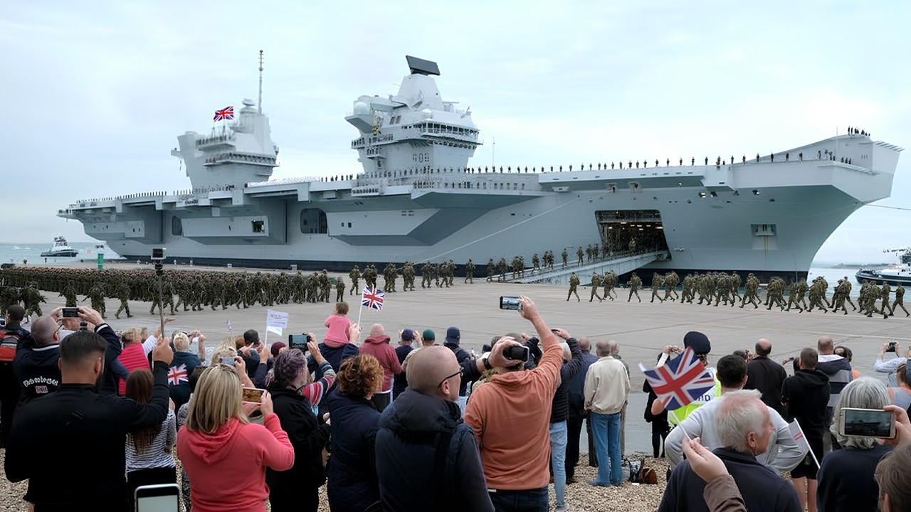 Tensions Rise! UK’s Largest Aircraft Carrier Departs for Routine Operations at Sea