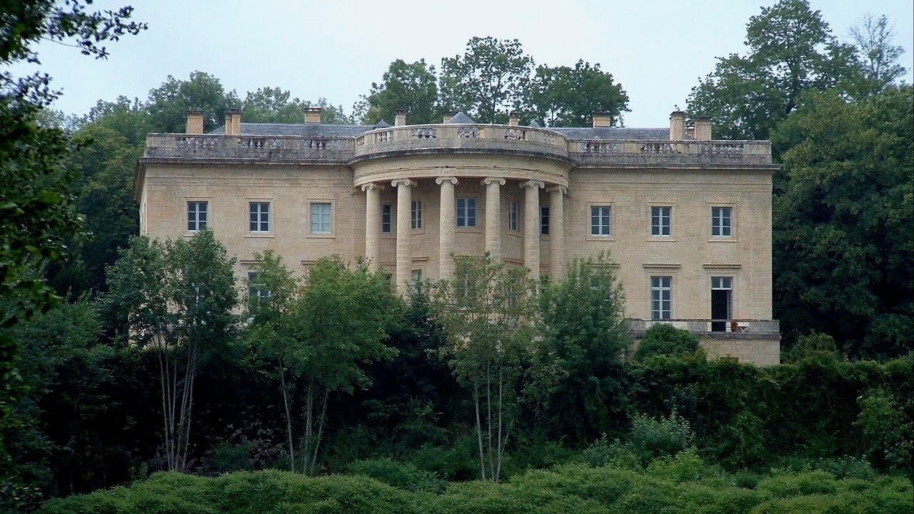 Une copie de la Maison Blanche en Dordogne : le Château de Rastignac