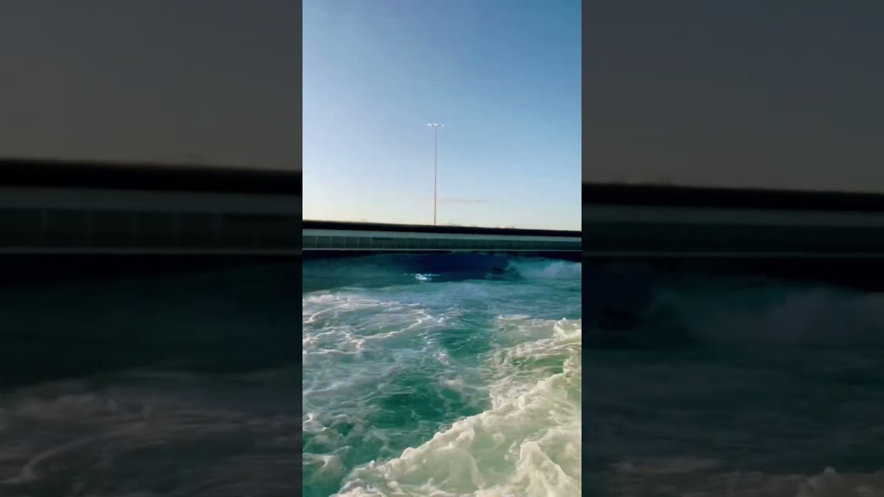 #wavepool #bodyboarding #surfing #bodyboarder #swimming #tricks #toys #crazy #drive urban surf