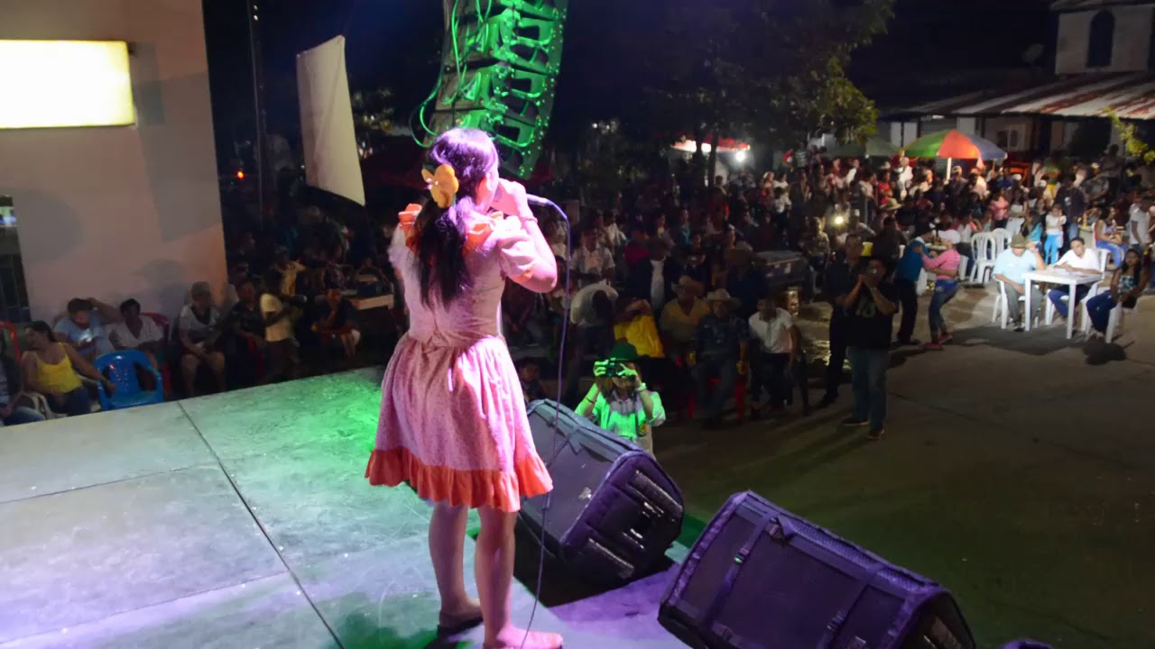 Anais Gonzalez, voz recia del llano