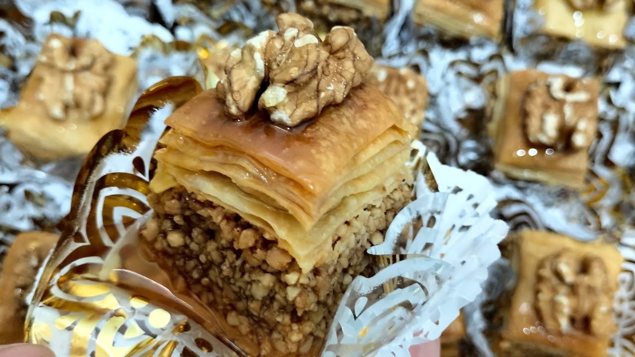 أرواحي نمدلك أسرار البقلاوة  بدون آلة#_طلبية 30 حبة بقلاوة بلكاوكاو مورقة ومعسلة للڨلب #_مع السعر