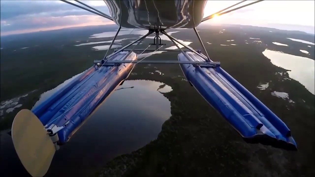 Ikarus C42 on floats