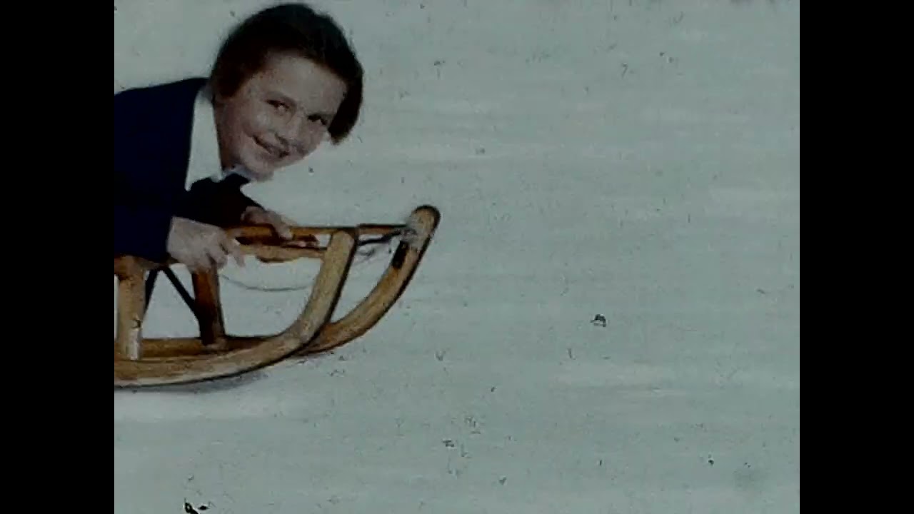 1955-1956 N°17  Argentières, ski, luge, petit train
