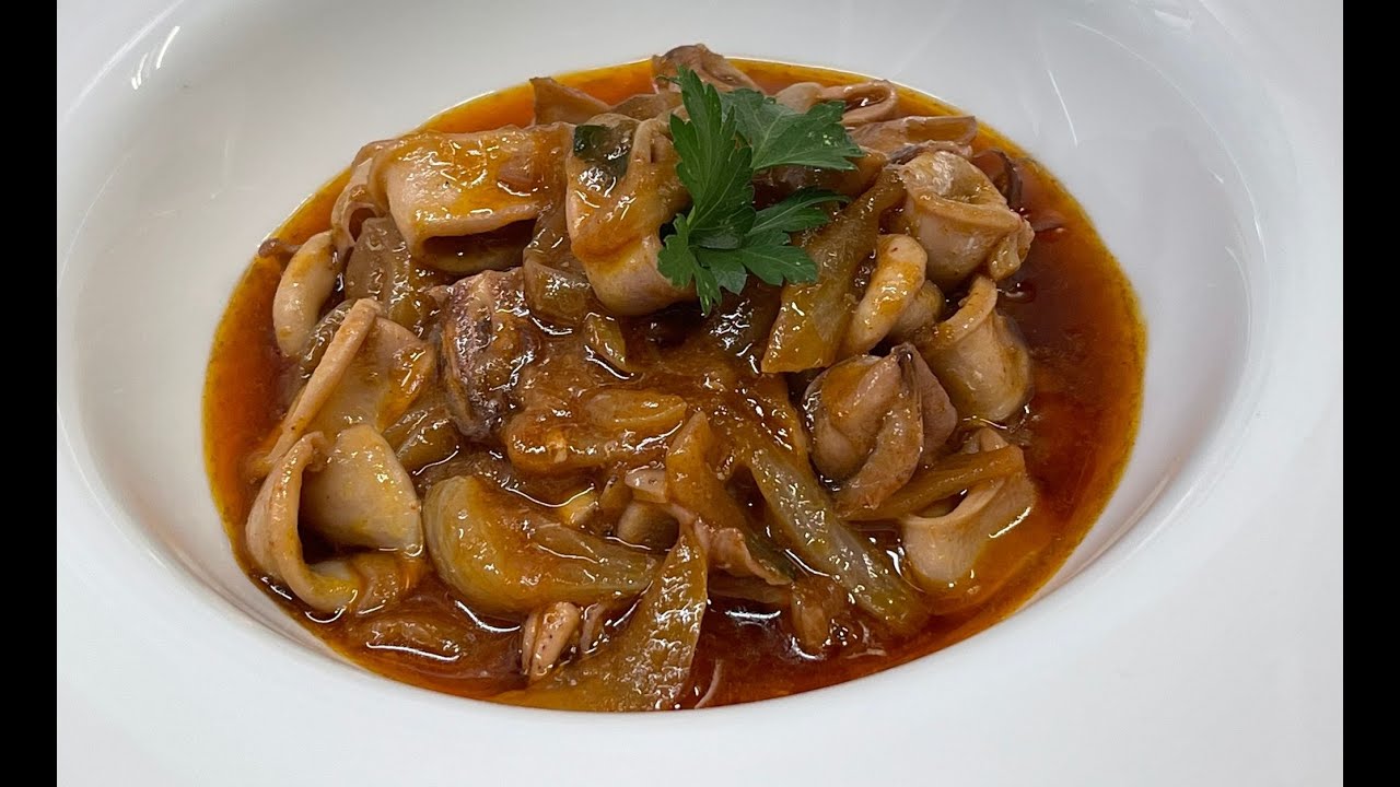 CALAMARES ENCEBOLLAOS