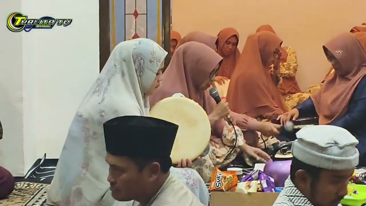 Terbang jidor putra dan putri dalam acara telonan