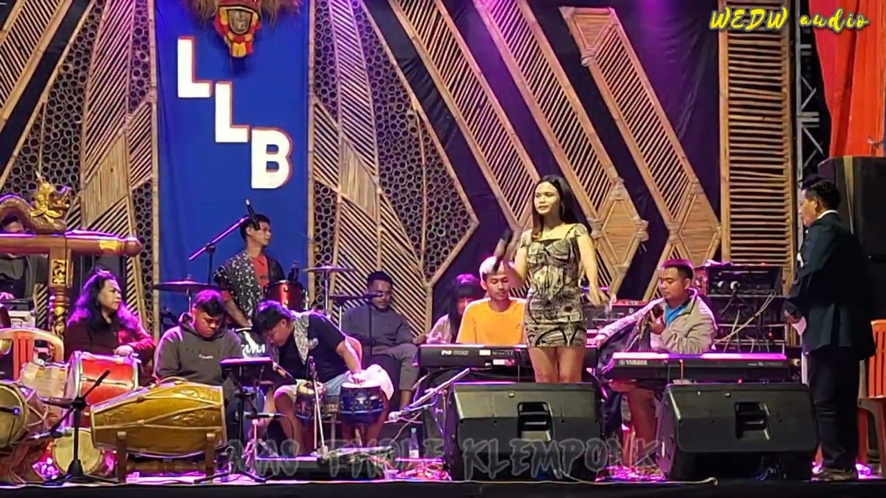 DIAN KHARISMA LIVE KENDAL SAMIRONO 