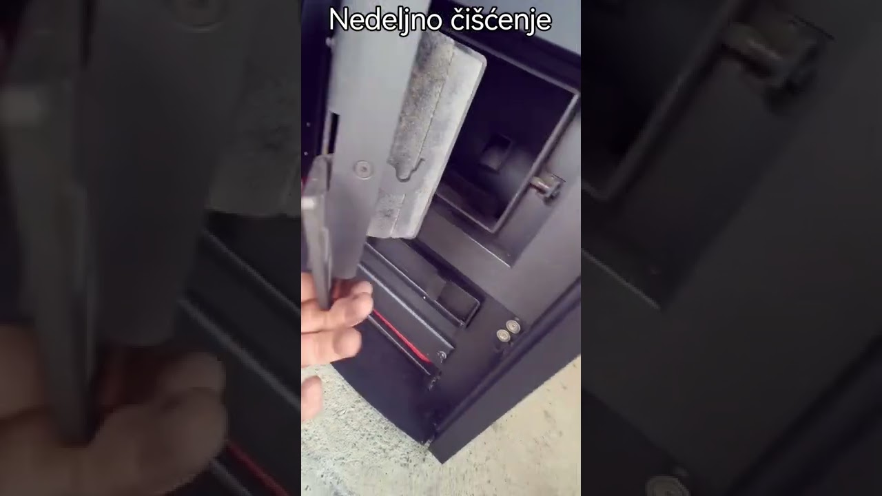 Commo Compact 23 redovno čišćenje  