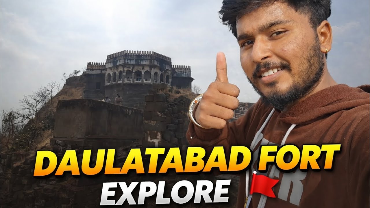 DAULATABAD FORT EXPLORE 🚩 Squirrel kya kha rahi thi?