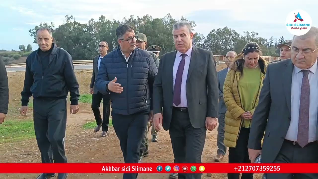 عامل الإقليم ورئيس جماعة دار بالعامري يقودان حملة تنظيف النقط السوداء بالجماعة