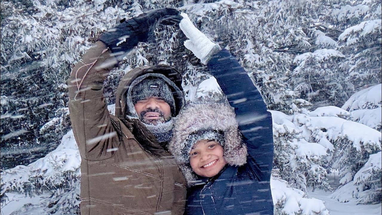 Heaviest snowfall Canada ❄️🥶🇨🇦 | Snowstorm Vlog | Walk into snowstorm 🚶🚶‍♀️ #youtube #snow #video 