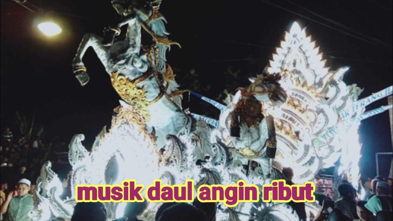 Musik daul tradisional Madura Sampang