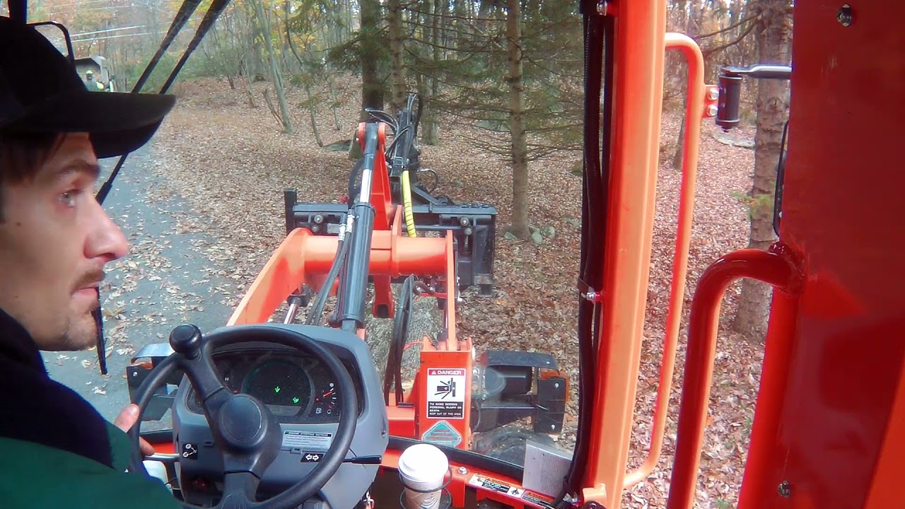 KUBOTA R430 with  Valby-HarDox grapple. 3rd function. log loader