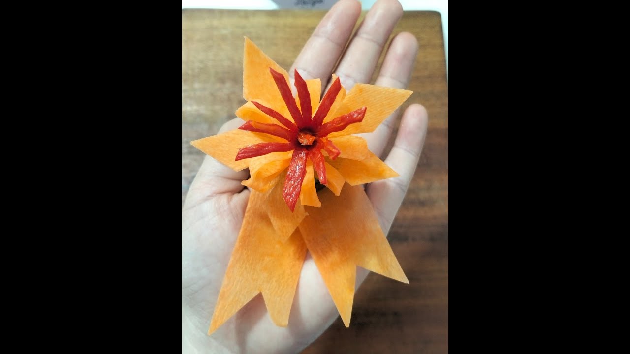 Cắt tỉa hoa đơn giãn tử củ cà rốt (Simple flower carving from carrots) #homemade #lalynk 