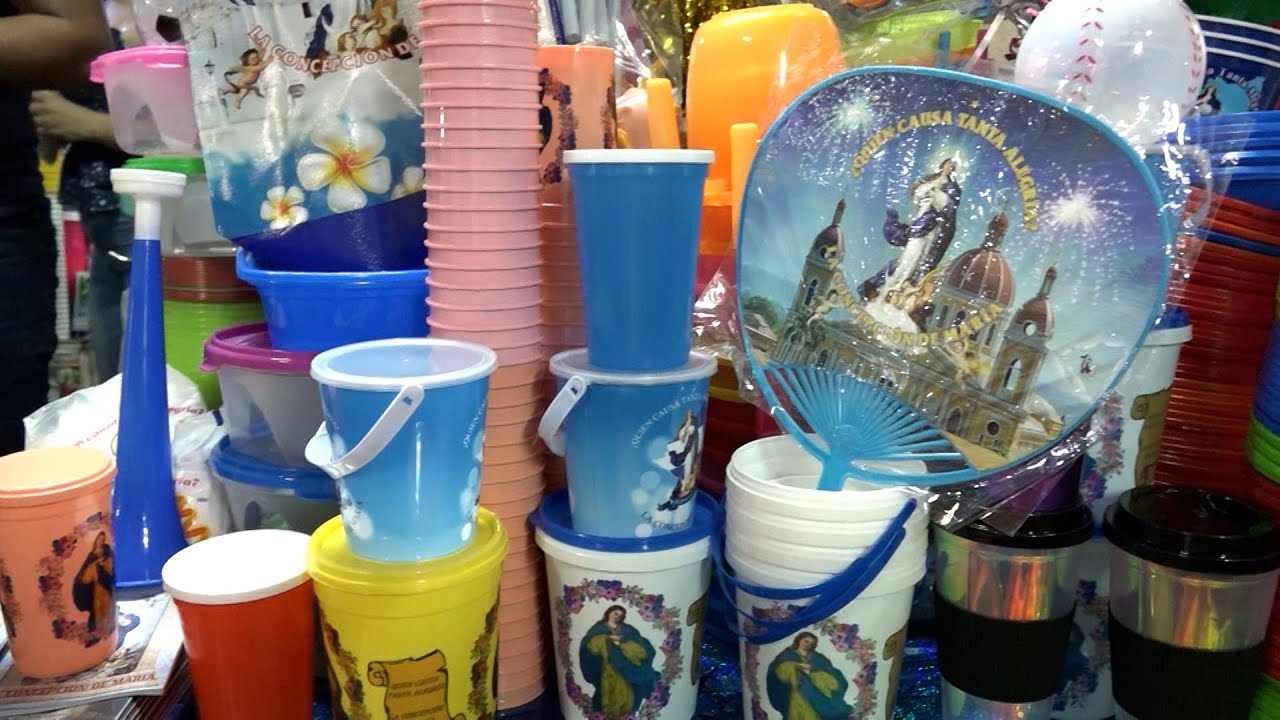 Buenas ventas de productos de la Pur&iacute;sima en el Roberto Huembes