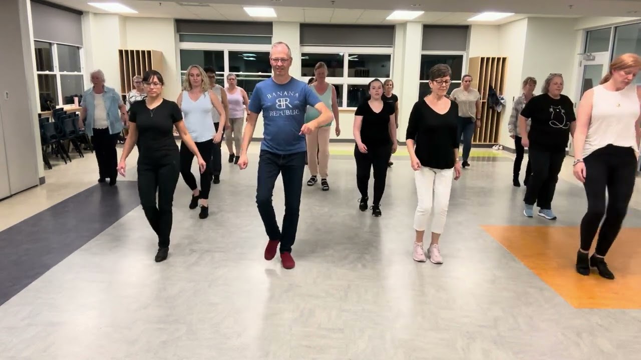 TELL ME MUDDER Line DANCE: Gerard Murphy Demo