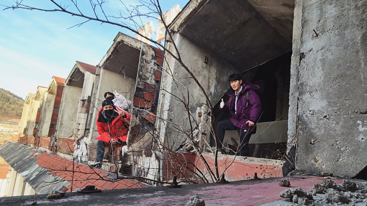 십수년 방치된 파라다이스 콘도 두번째 내부 탐방  [폐허 탐험] #2