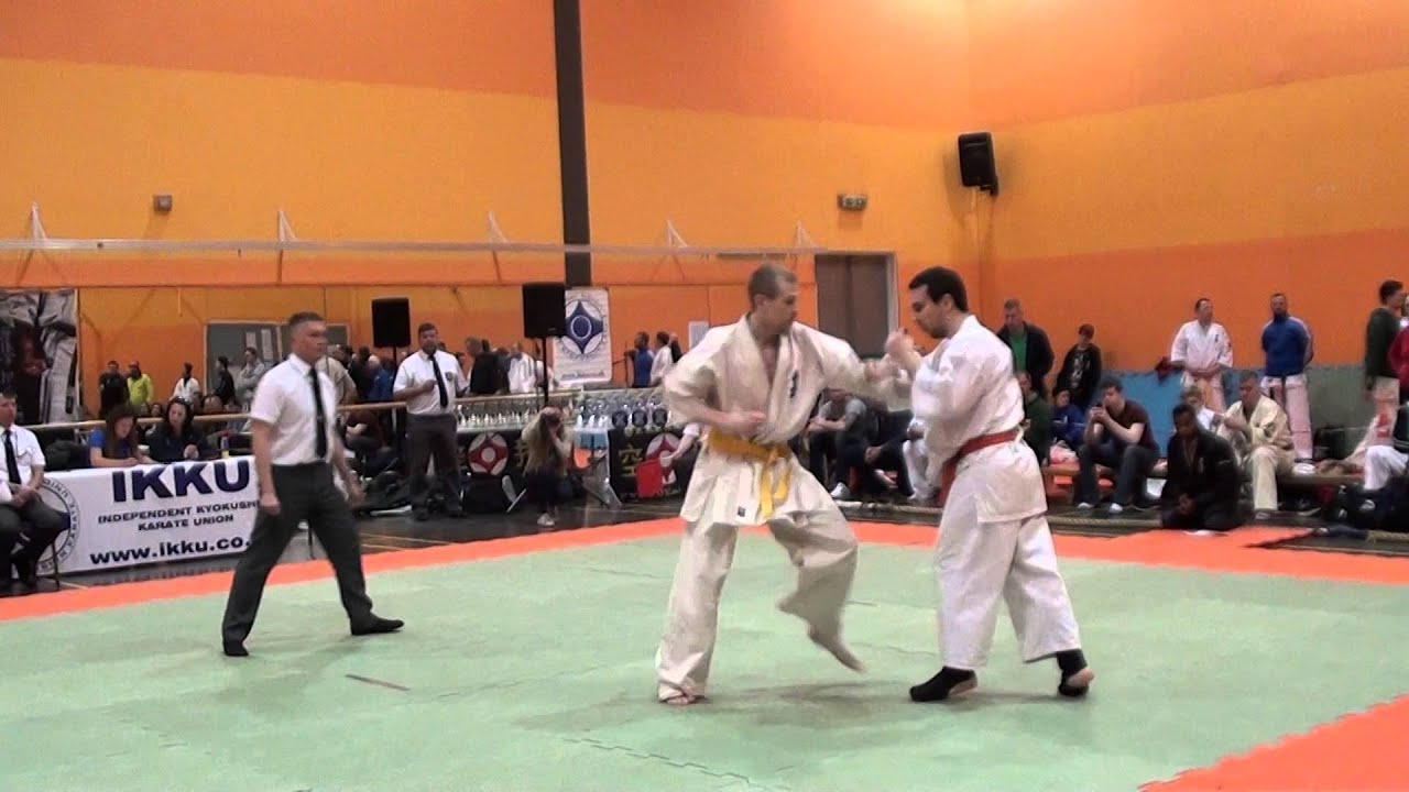 Alan Walsh v Thomas Mechin