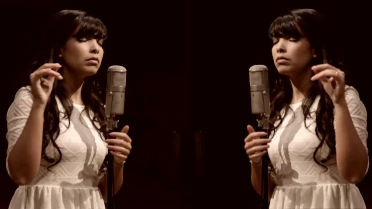 Indila & son orchestre à cordes - Dernière danse
