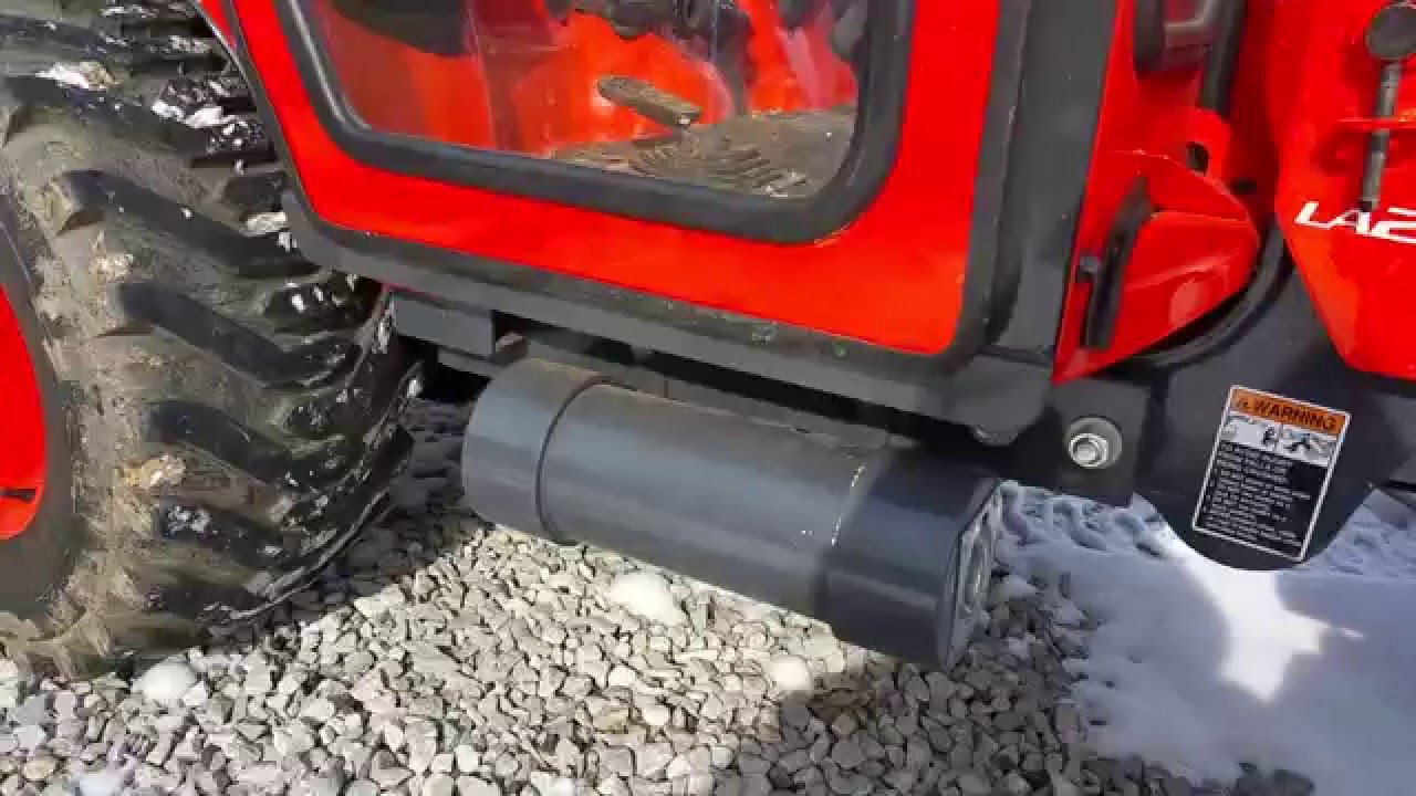 Kubota BX25D MOD, PVC tool box