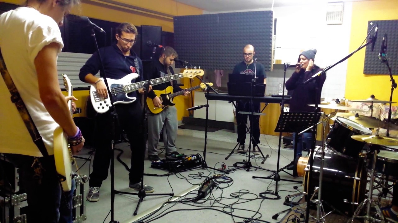 Roaming Raiders - La notte vola (cover Live)