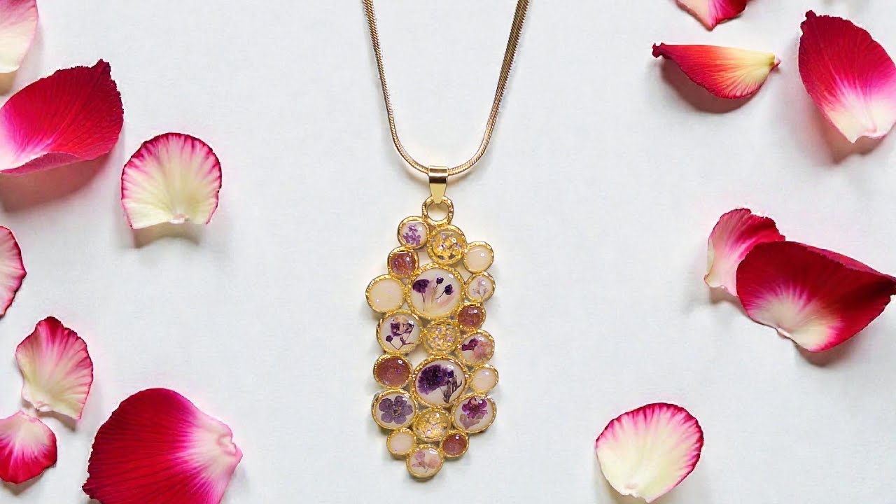 DIY  UV resin pendant 