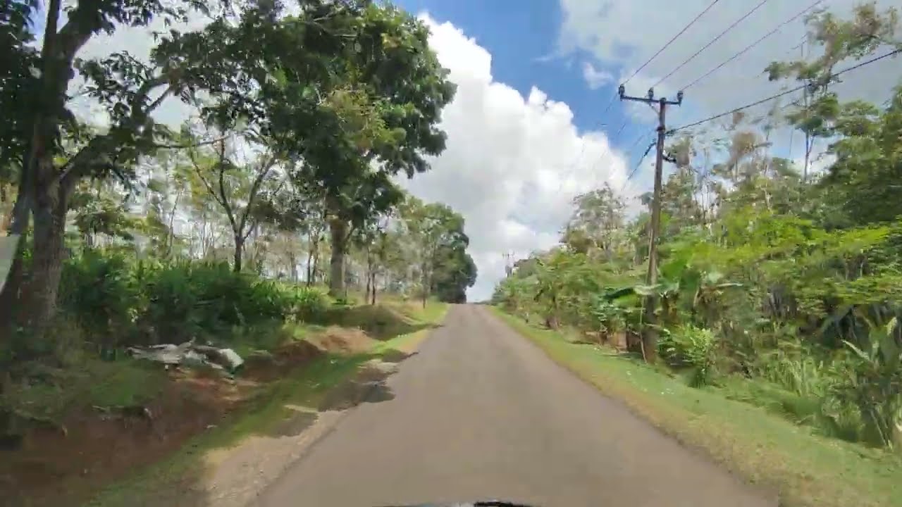 JALUR WISATA Arah GEOPARK CILETUH Dari WALURAN Seperti ini Kondisi Jalan nya