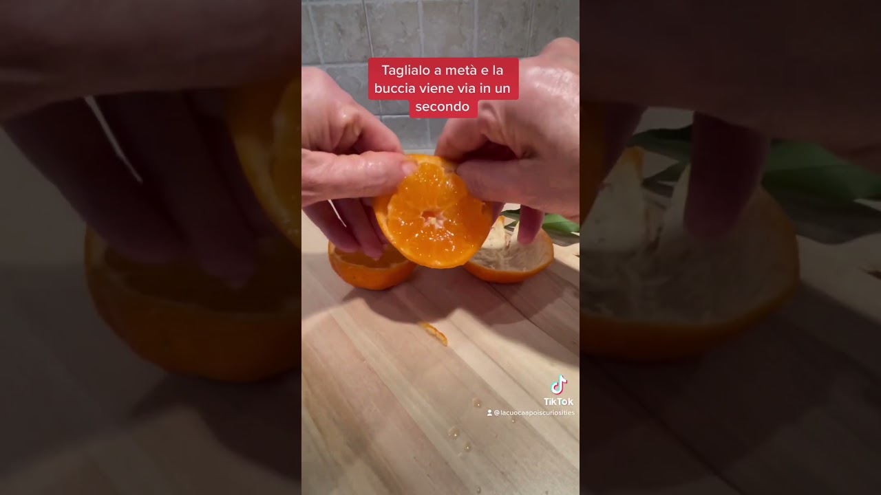 Mandarino 🍊 hack&hellip; taglialo a met&agrave; e la buccia viene via in un secondo