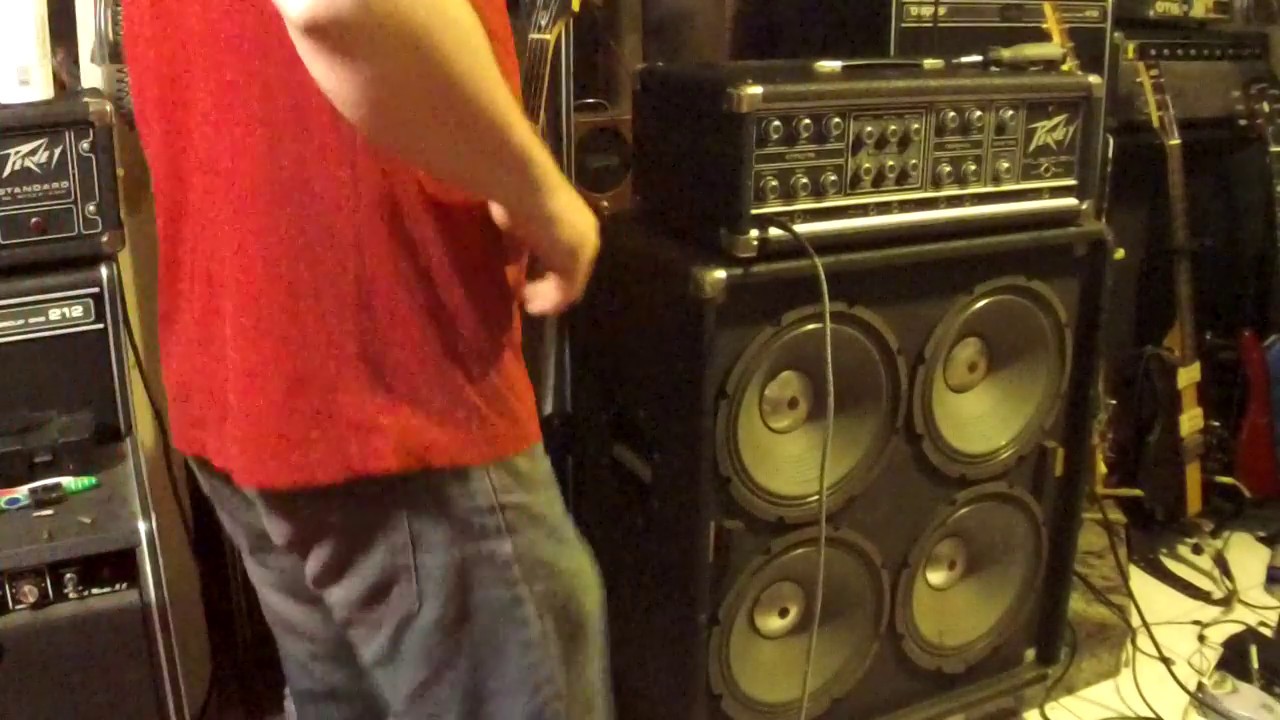 Peavey Musician 400 Series Head Clean and Dirty Bass Sound  quick demo