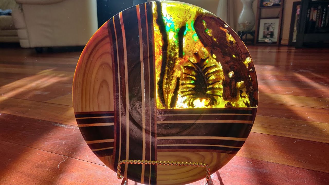 Woodturning a Segmented Plate with Pine cone, tree bark and Cholla Wood inlays