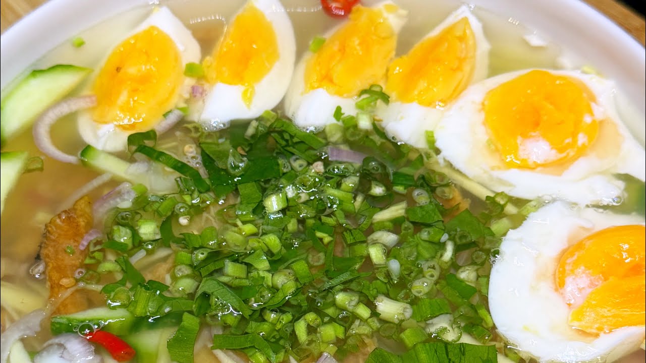ស្ងោរ​ជ្រក់ក្រៅឆ្នាំង😋