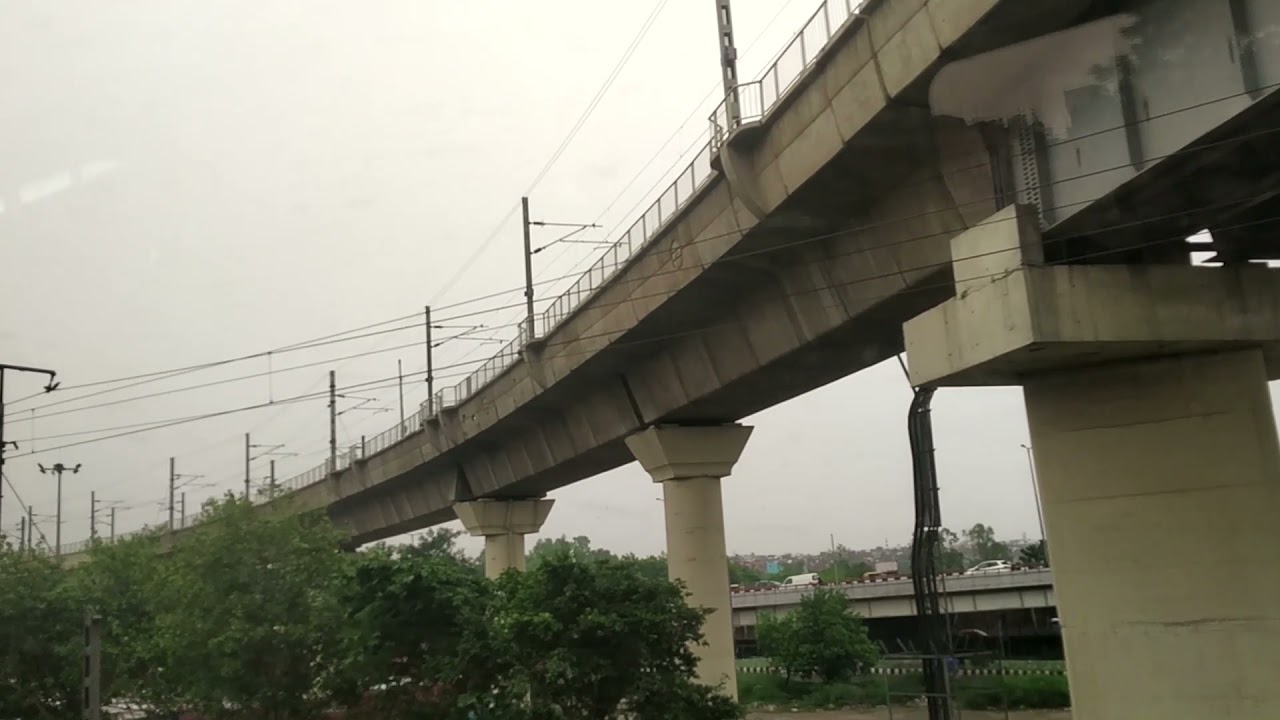 Delhi Metro : Jhilmil - Kashmere Gate