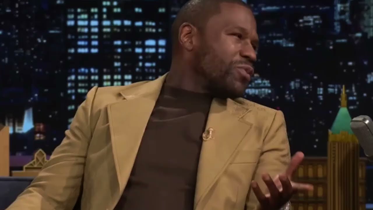 What’s Really Going On With Mayweather? Joe Rogan Weighs In!