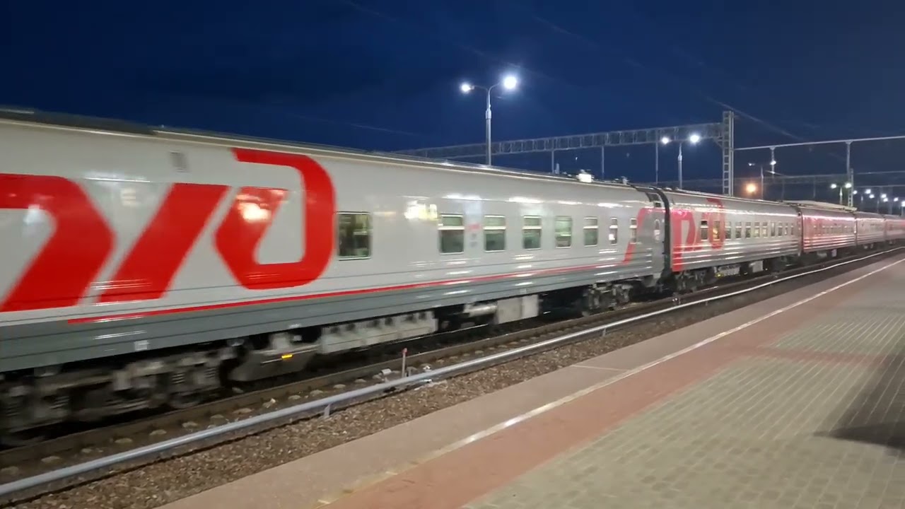 Электровоз ЭП2К-429 (ТЧ-10) со скорыми поездом 084Э Адлер-Москва 
