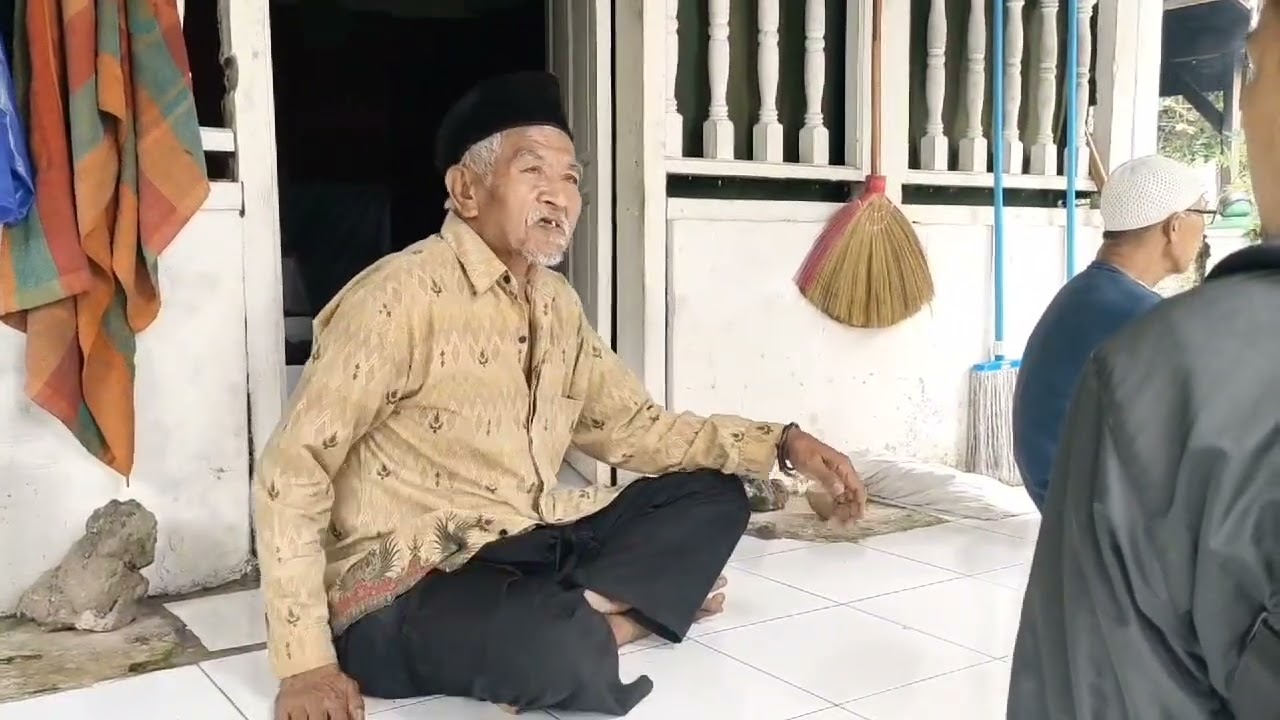 Puncak manik kampung terdalam sisi gunung tampomas sumedang
