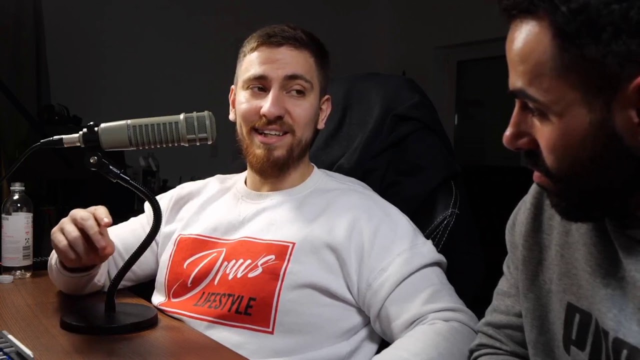 Mois reagiert auf Varion Lehrling VS. Gabelstapler & erz&auml;hlt krasse Story