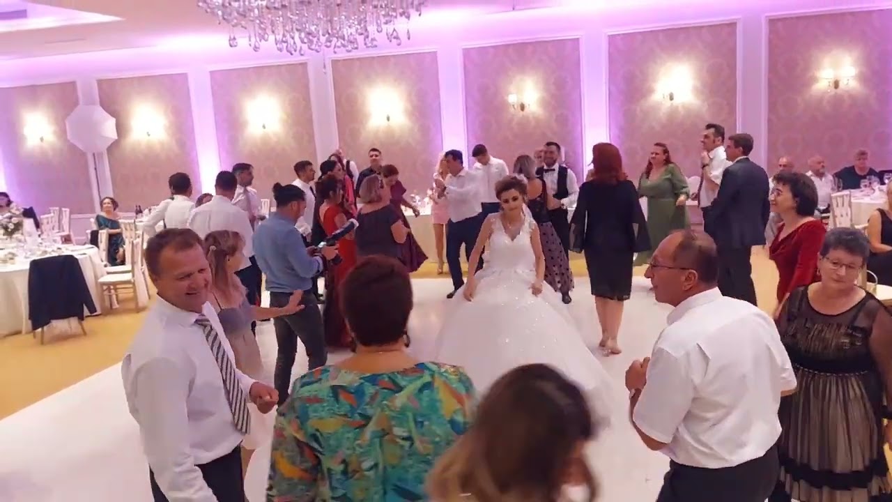 Formația Mihai Stemate-colaj manele,nunta Pitești,Campulung,Argeș,Mioveni.Tel.0745354527.