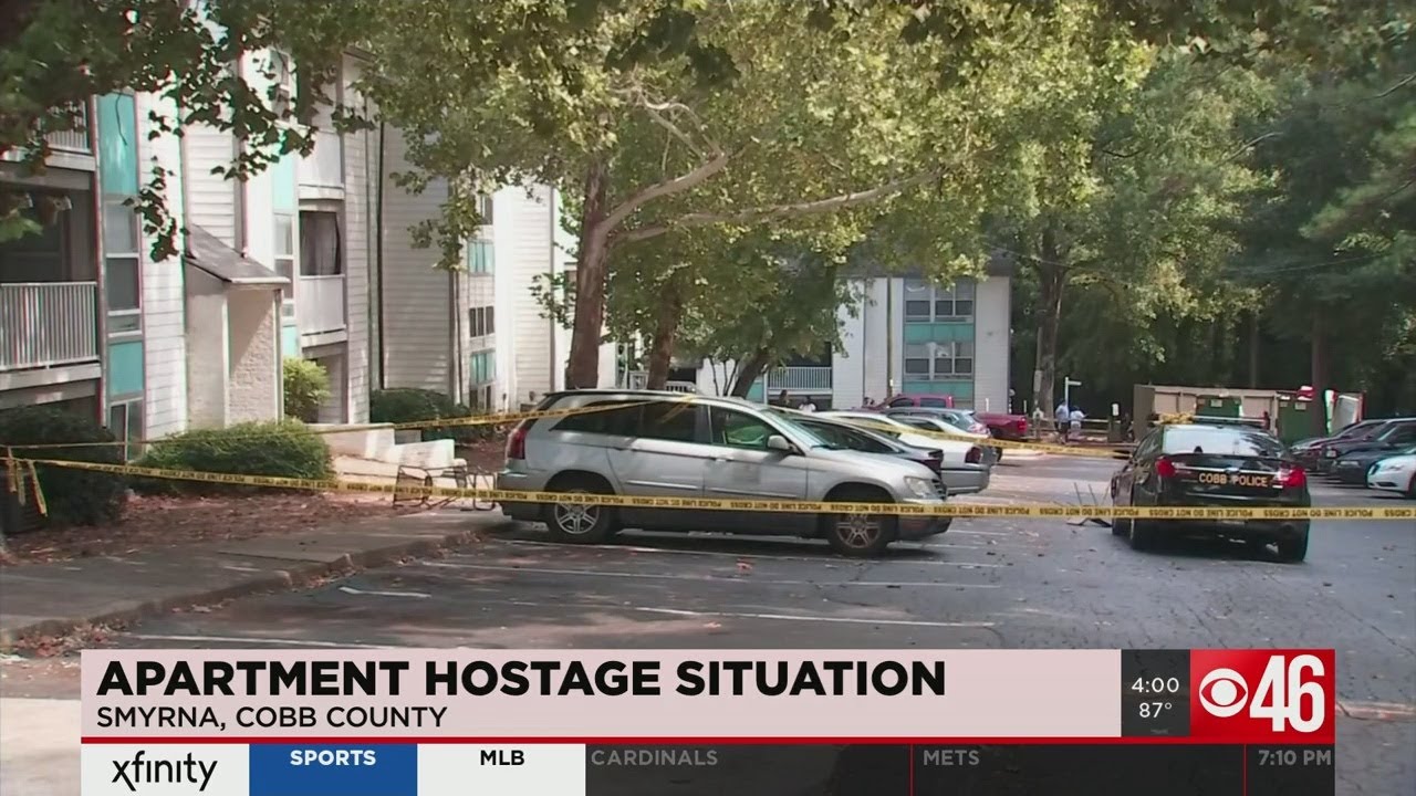 Cobb County Police shoot, kill man during hostage situation