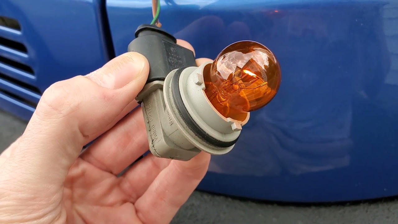 T4 long nose VW Eurovan Corner light Removal and Front Turn Signal LED bulb Swap