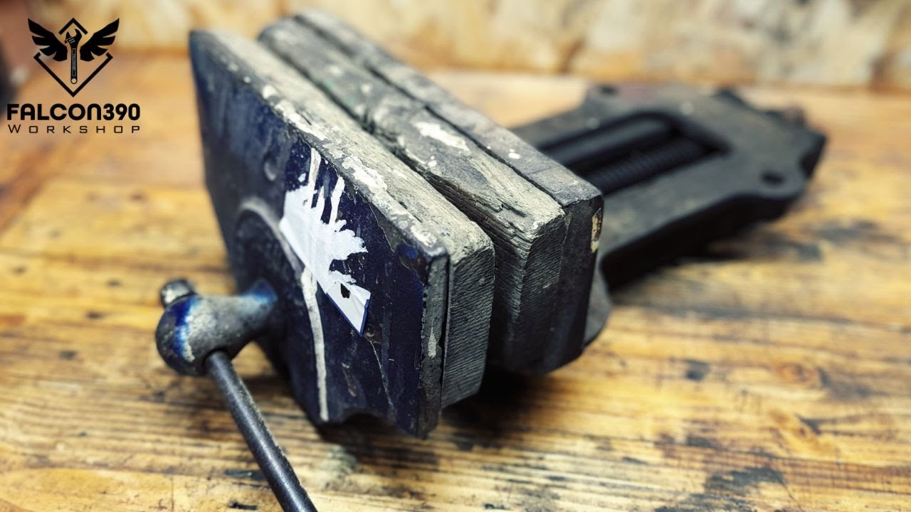 Old Parkinson's Perfect vice restoration. Woodworking bench vise.