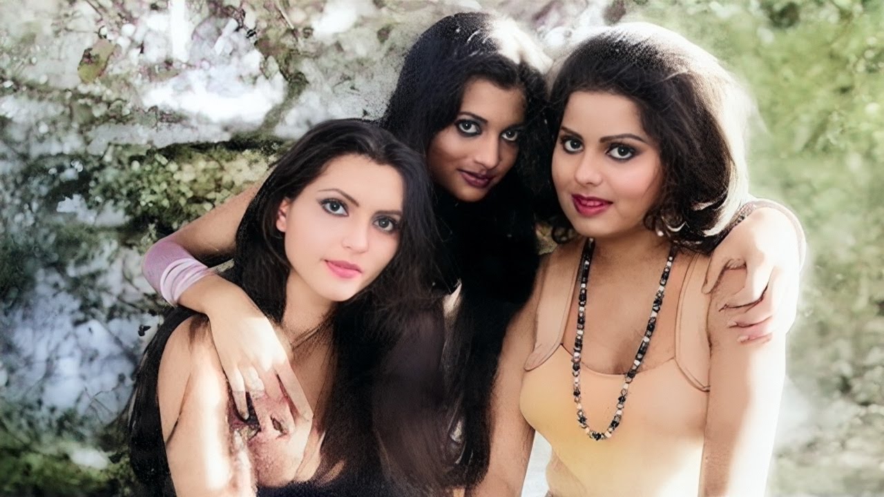 Legendary Actress Sulakshana Pandit With Her Sisters | Parents | Brother | Biography | Life Story