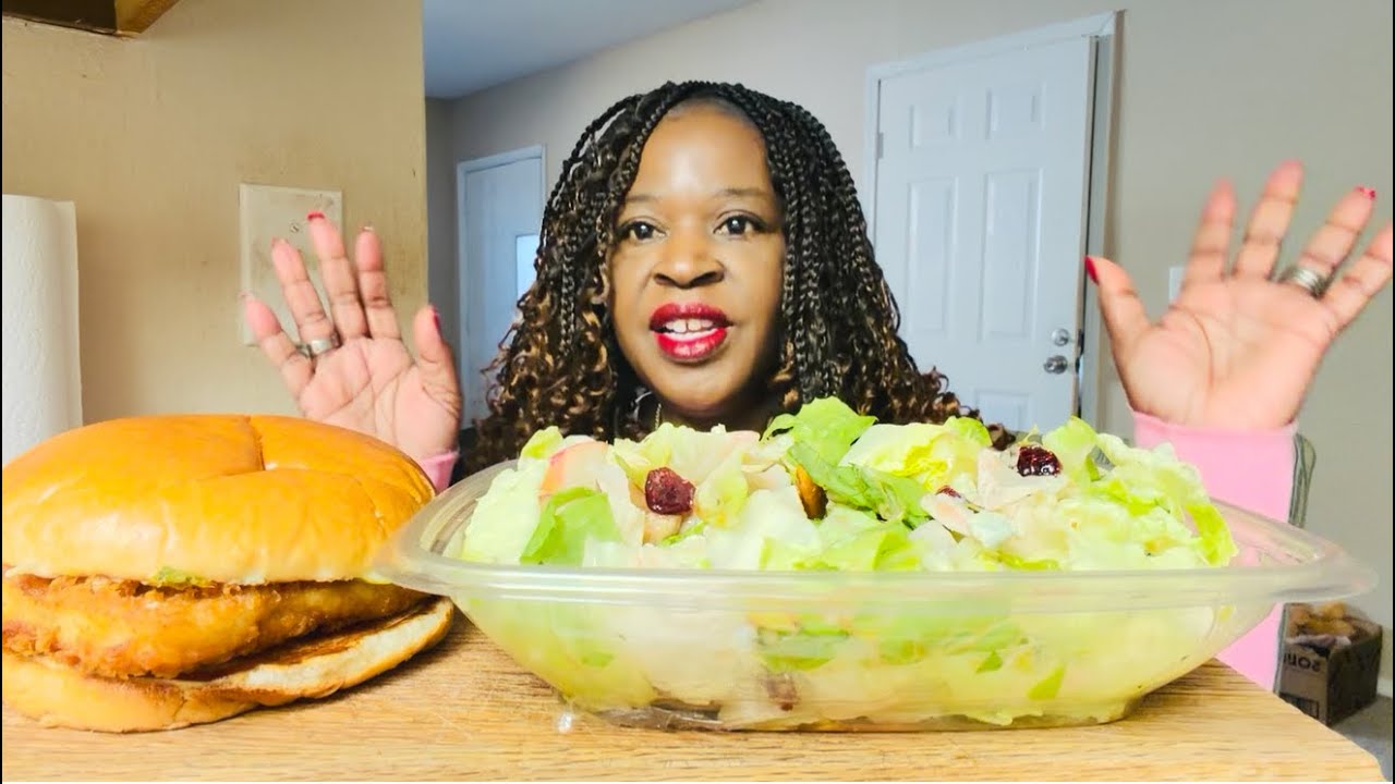 Mukbang 먹방 Trying Wendy’s Fish Sandwich | #mukbang #deliciousfood #fishsandwich 