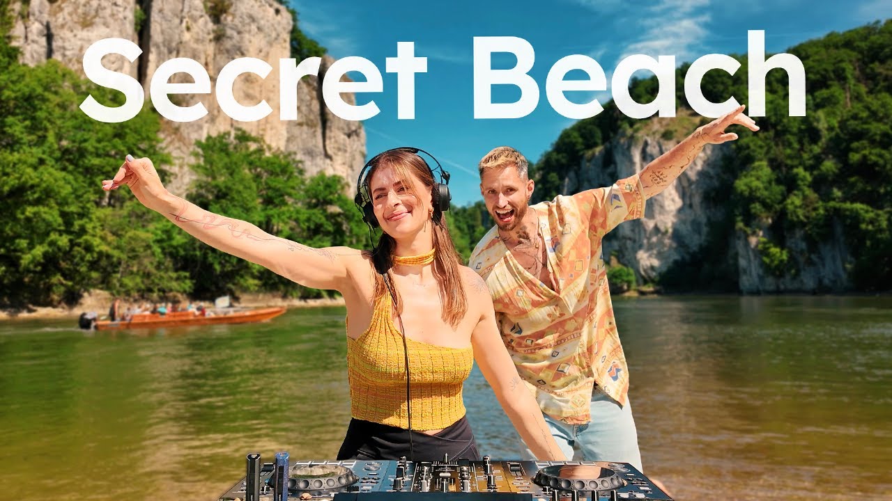 Hidden Bay Deep House Mix | Giant Cliffs & Tiny Boats | Dreamy Melodic DJ Set for Vacation Vibes