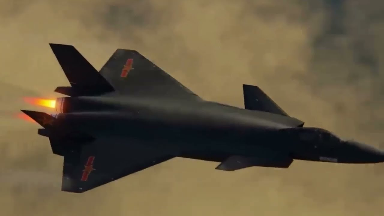 Представлен китайский истребитель J-35 в режиме 