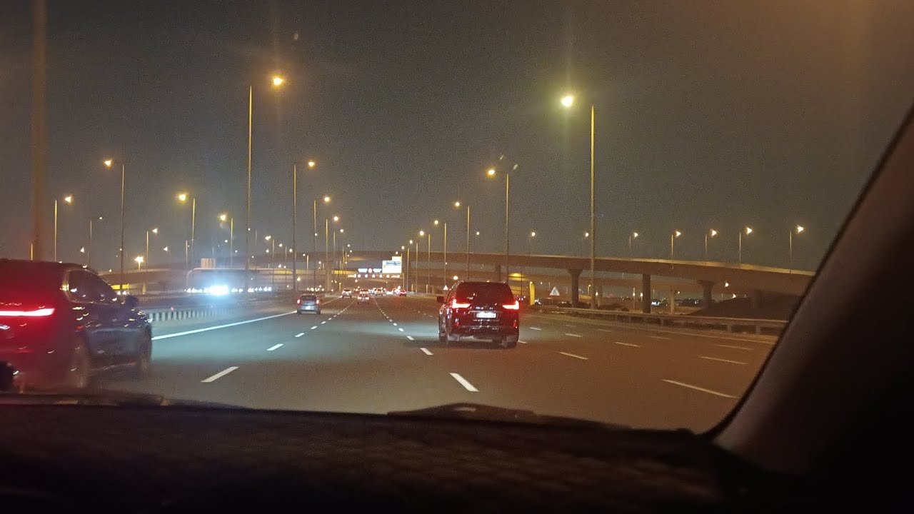 A BEAUTIFUL ROAD AND BIG ROAD IN DOHA QATAR NO TRAFFIC 